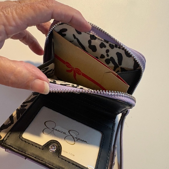Jessica Simpson Lavender Leather Wallet w/starbucks card - Picture 9 of 9